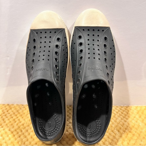 Native slip-on shoes men’s size 11 - Picture 5 of 9